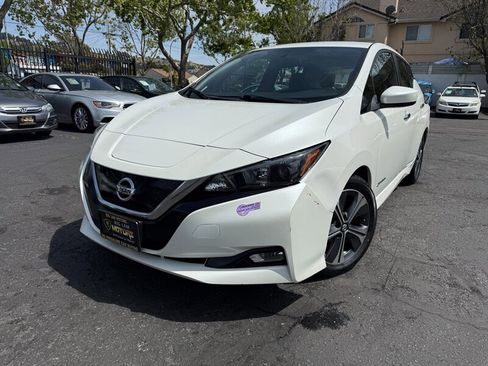 Used 2018 Nissan Leaf SV w/ Protection Package image 1