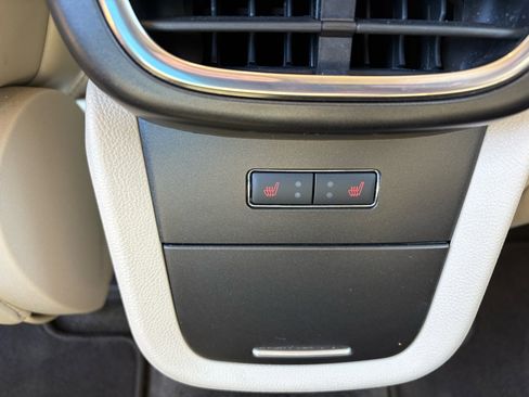 Used 2018 Lincoln MKX Select w/ Select Plus Package image 23