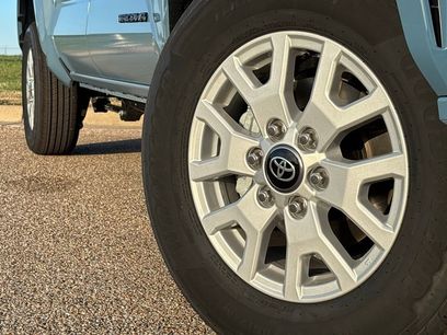 New 2026 Toyota Tacoma SR5