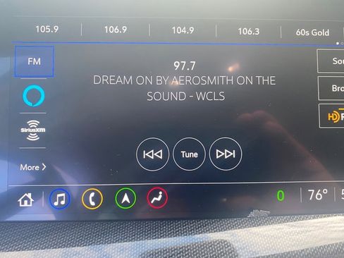 Used 2022 Buick Envision Essence w/ Technology Package I image 18