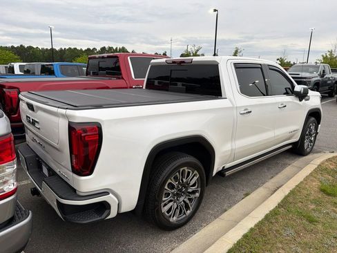 Used 2023 GMC Sierra 1500 Denali Ultimate AWD/4WD image 8