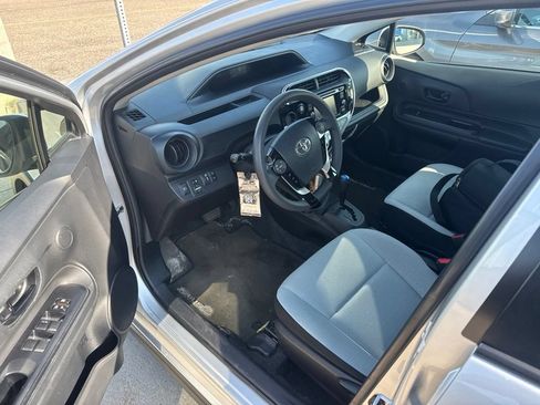 Used 2018 Toyota Prius C One w/ Carpet Mat Package FWD image 6