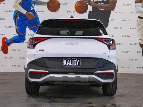 Used 2025 Kia Sportage LX image 22