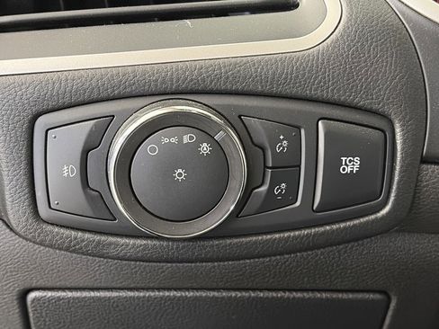 Certified 2020 Ford Edge SEL image 24