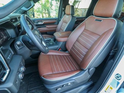 Used 2024 GMC Sierra 2500 Denali Ultimate image 15