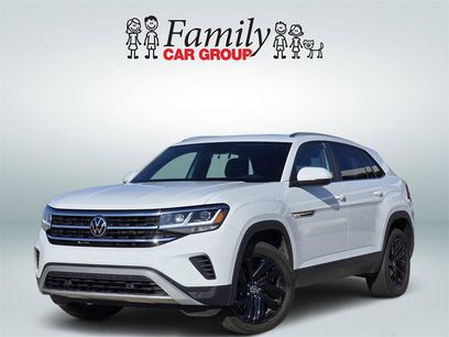 Used 2023 Volkswagen Atlas Cross Sport SE w/ Panoramic Sunroof Package