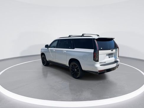 Used 2023 Cadillac Escalade ESV Sport Platinum w/ LPO, ONYX Package AWD/4WD image 5