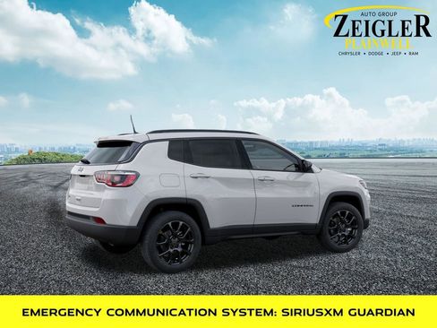 New 2026 Jeep Compass Latitude AWD/4WD image 4