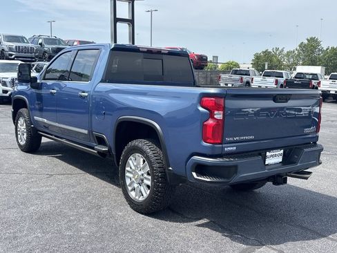 Used 2024 Chevrolet Silverado 2500 High Country w/ Technology Package AWD/4WD image 7