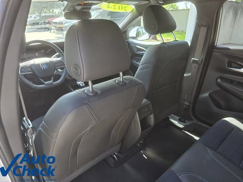 Used 2024 Buick Envista Preferred w/ Convenience I Package FWD image 12