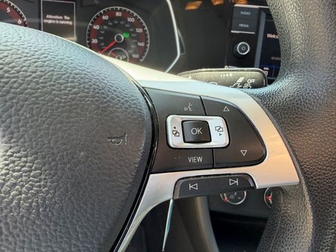 Used 2019 Volkswagen Jetta S image 25