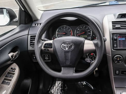 Used 2013 Toyota Corolla S FWD image 17