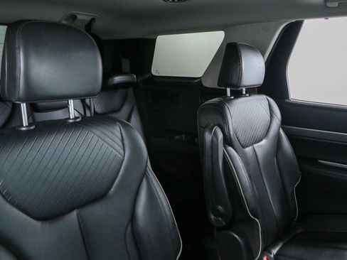Used 2024 Hyundai Palisade SEL w/ Premium Package FWD image 29