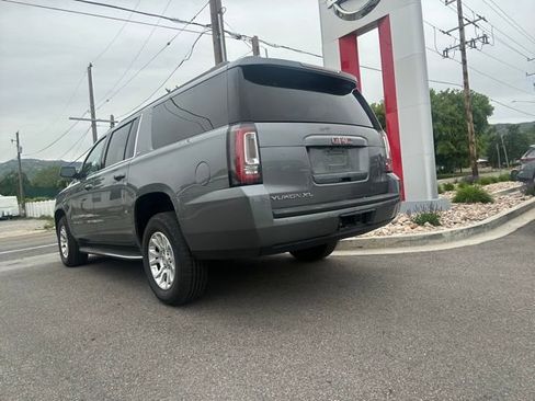 Used 2020 GMC Yukon XL SLT image 5