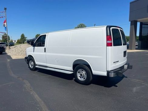 Used 2025 GMC Savana 2500 w/ Driver Convenience Package RWD image 3