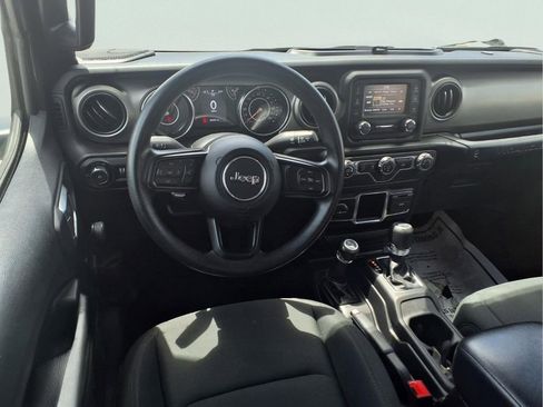 Used 2021 Jeep Wrangler Unlimited Sport AWD/4WD image 12