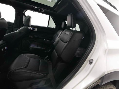 Used 2023 Ford Explorer ST w/ Equipment Group 401A AWD/4WD image 11