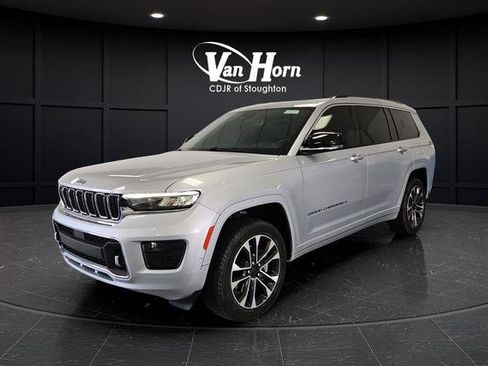 Used 2022 Jeep Grand Cherokee L Overland w/ Luxury Tech Group IV AWD/4WD image 3