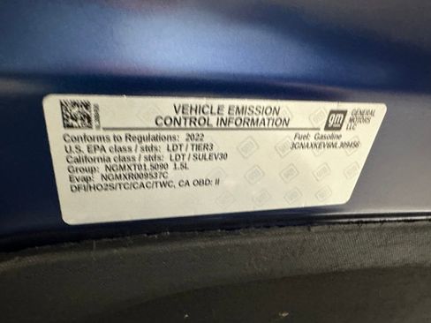 Used 2022 Chevrolet Equinox LT w/ LPO, Floor Liner Package image 37