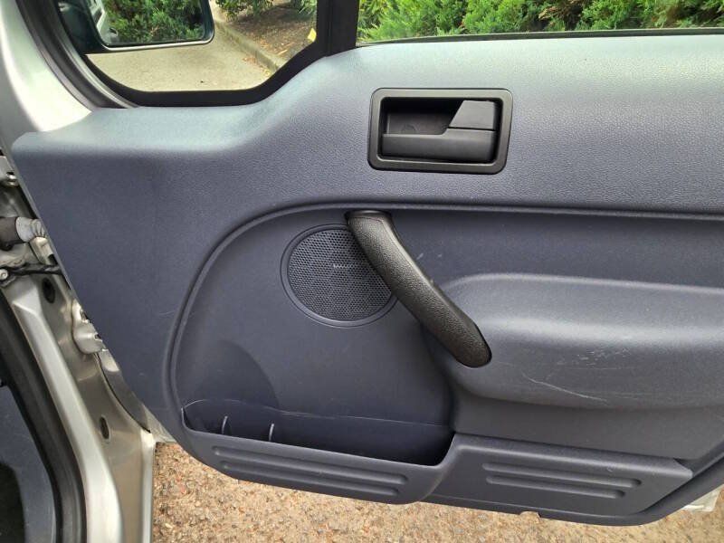 Used 2013 Ford Transit Connect XLT FWD image 19