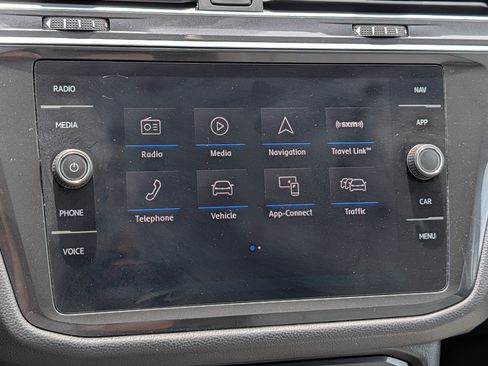 Used 2019 Volkswagen Tiguan SEL AWD/4WD image 22