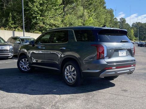 Used 2023 Hyundai Palisade SEL FWD image 6
