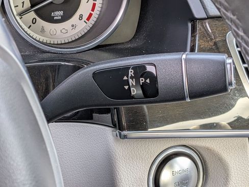 Used 2014 Mercedes-Benz E 350 Sedan image 21