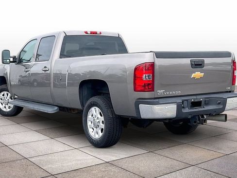 Used 2014 Chevrolet Silverado 3500 LTZ w/ LTZ Plus Package RWD image 2