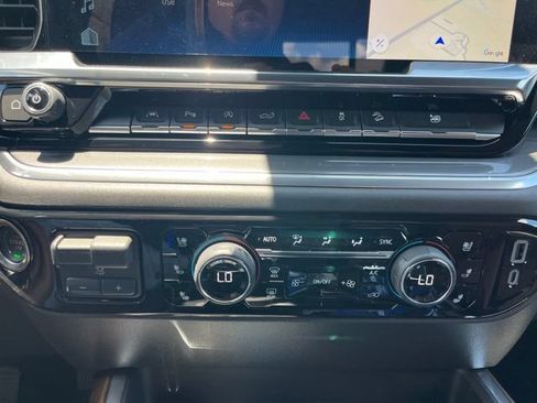 New 2026 Chevrolet Silverado 1500 High Country w/ Technology Package AWD/4WD image 39