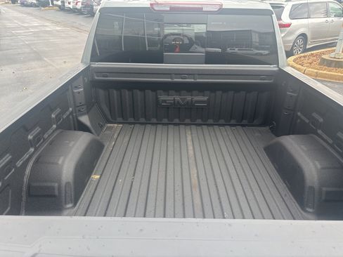 Used 2025 GMC Sierra 1500 Elevation w/ Elevation Premium Package image 5