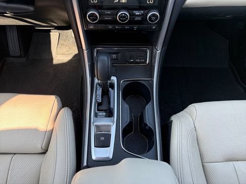 Used 2019 Subaru Ascent Limited w/ Popular Package #3 AWD/4WD image 25