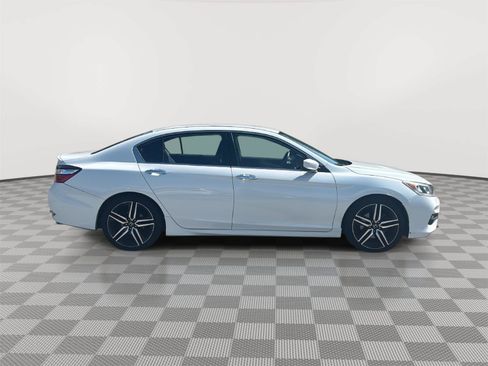 Used 2017 Honda Accord Sport Special Edition image 29