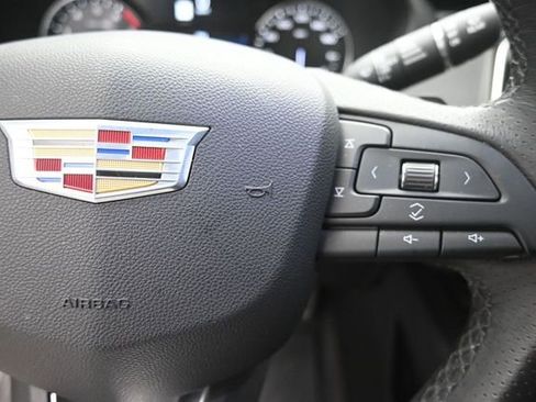 Used 2019 Cadillac XT4 Sport w/ LPO, Midnight Sport Package FWD image 14