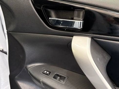 Used 2025 Mitsubishi Eclipse Cross SEL AWD/4WD image 24