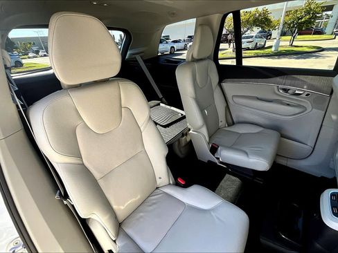 Used 2023 Volvo XC90 T8 Plus w/ Protection Package Premier image 17