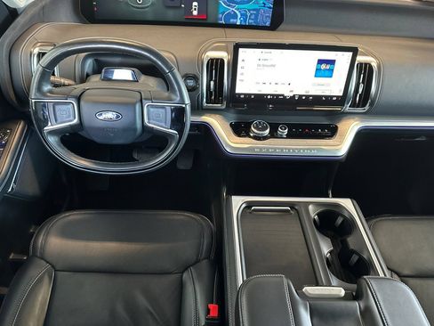 Certified 2025 Ford Expedition Max Platinum AWD/4WD image 15