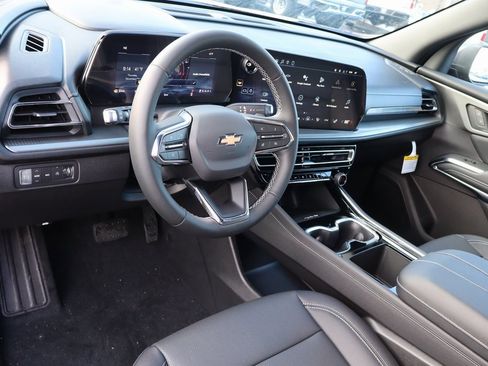 New 2026 Chevrolet Traverse LT w/ Driver Confidence Package image 5