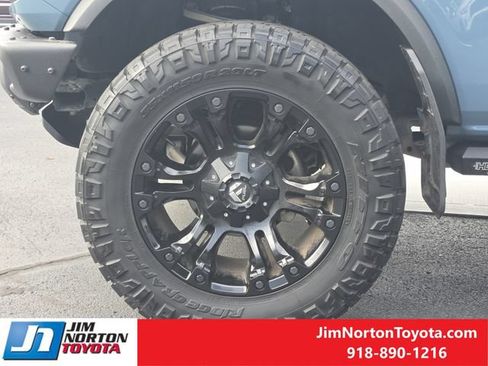Used 2022 Ford Bronco Black Diamond AWD/4WD image 13