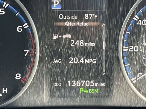 Used 2017 Toyota RAV4 XLE FWD image 27