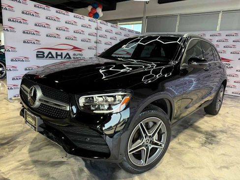 Used 2022 Mercedes-Benz GLC 300 4MATIC w/ AMG Line image 2