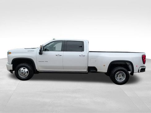 Used 2022 Chevrolet Silverado 3500 High Country w/ LPO, Hitch Package AWD/4WD image 8