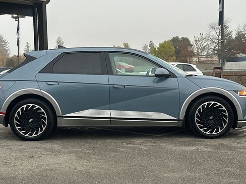 Used 2023 Hyundai Ioniq 5 Limited image 3