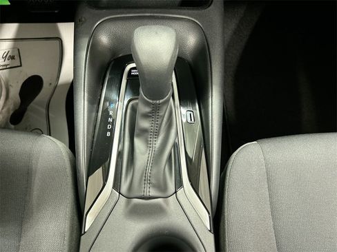 Used 2023 Toyota Corolla LE w/ Carpet Mat Package (TMS) image 17