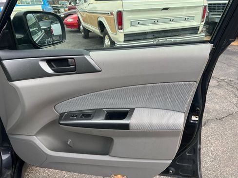 Used 2012 Subaru Forester 2.5X w/ Alloy Wheel Pkg image 18