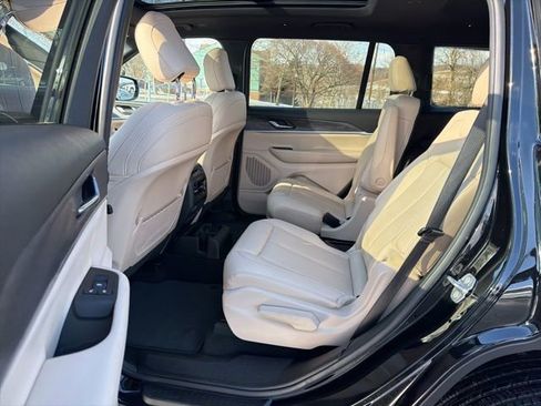 Used 2025 Jeep Grand Cherokee L Limited w/ Trailer Tow Package image 16