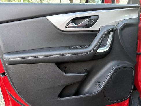 Used 2021 Chevrolet Blazer LT image 16