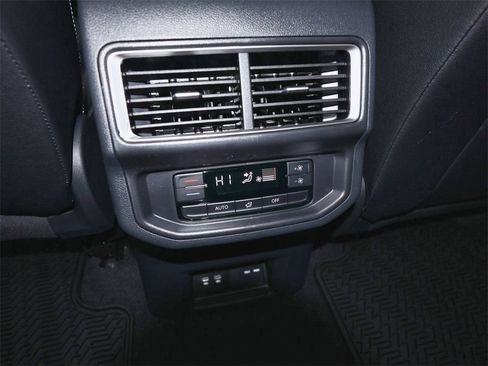 New 2026 Volkswagen Atlas SE image 17