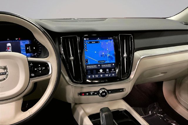 Certified 2023 Volvo V60 B5 Cross Country Plus w/ Climate Package AWD/4WD image 9