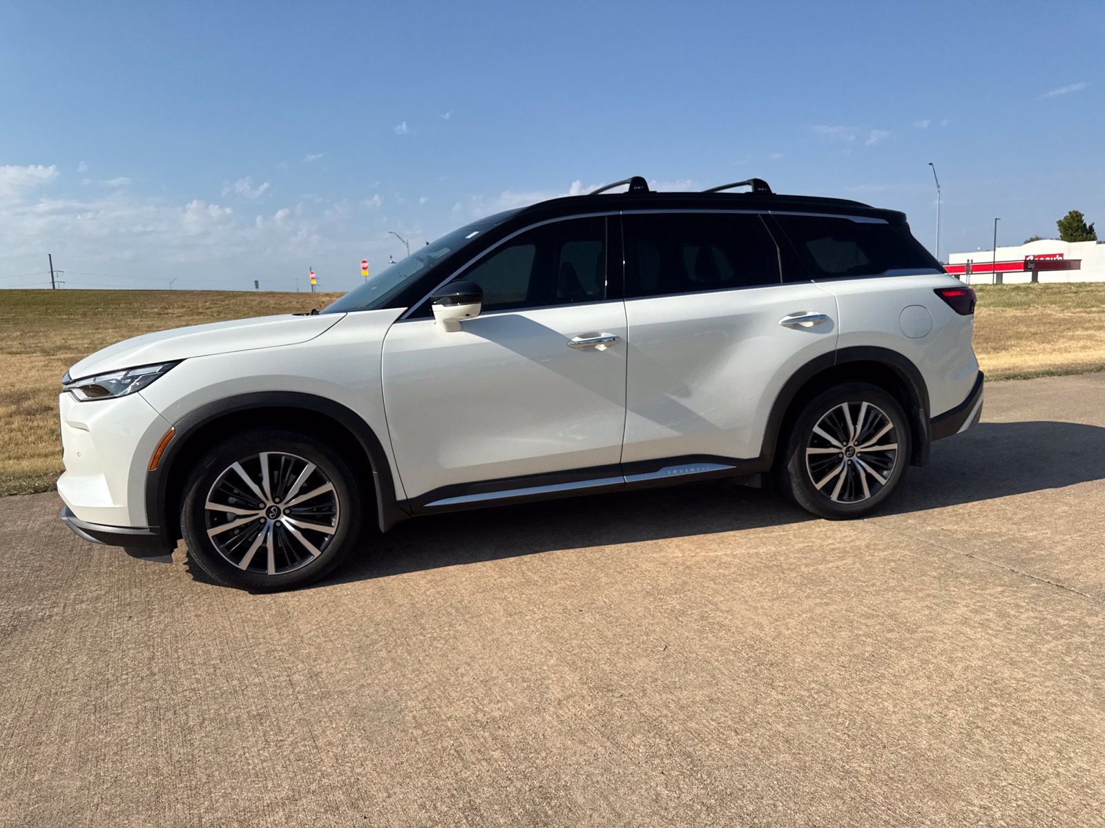 Used 2025 INFINITI QX60 Autograph w/ Cargo Package AWD/4WD image 17