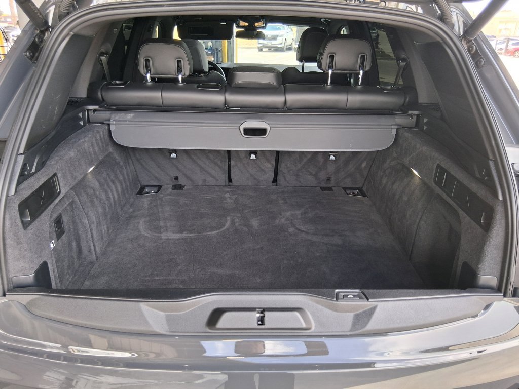Used 2026 BMW X5 xDrive40i w/ M Sport Package AWD/4WD image 6